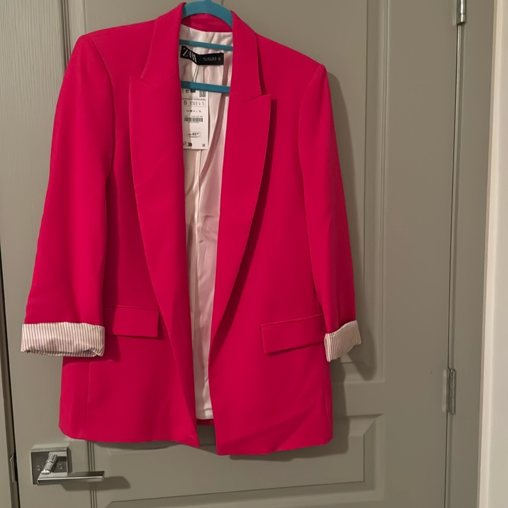 Zara Barbie pink slightly oversized blazer size small